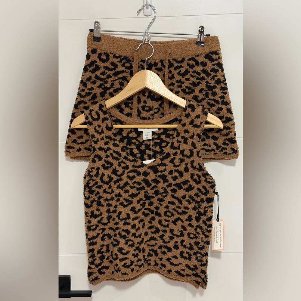 ✨NWT✨Cupcakes & Cashmere:Tank Top & Shorts Pajama Set-Size XS(ptp approx 16.5in)